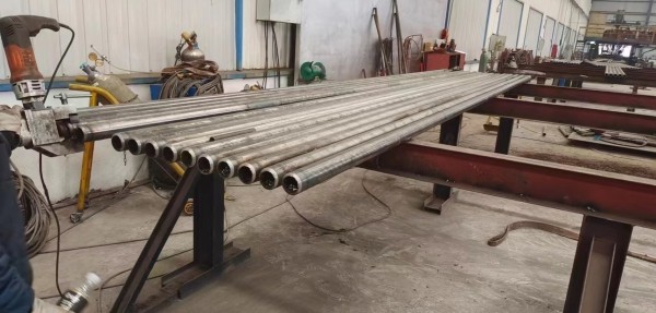 水冷壁管（內螺紋）Φ45×8.6×6000,（布風板水冷壁管）15CrMoG